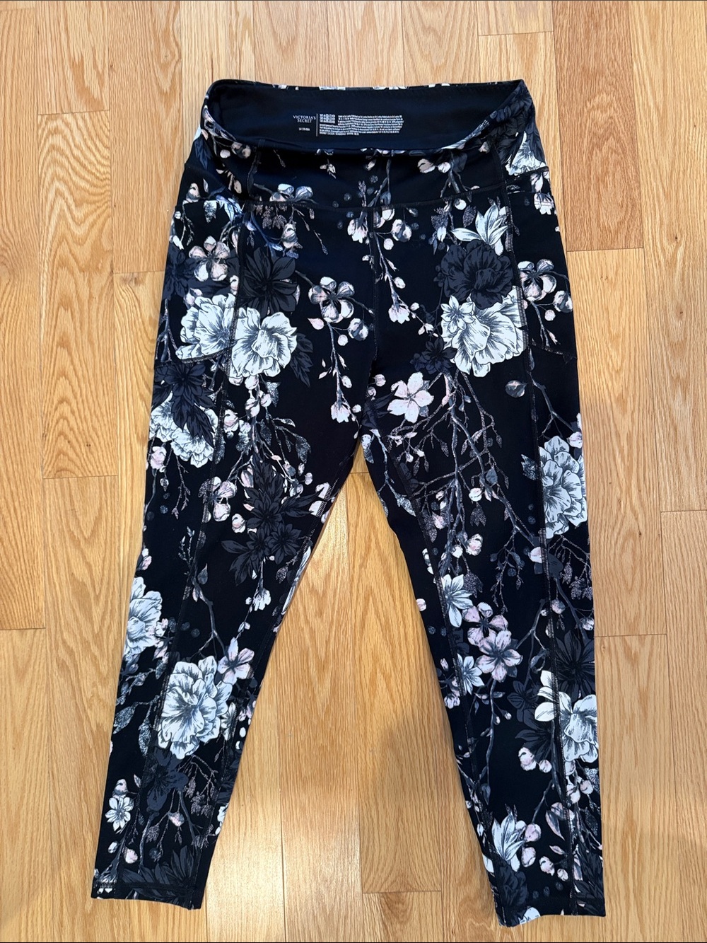 Victoria's Secret Black Floral Print Girls' Active Leggings